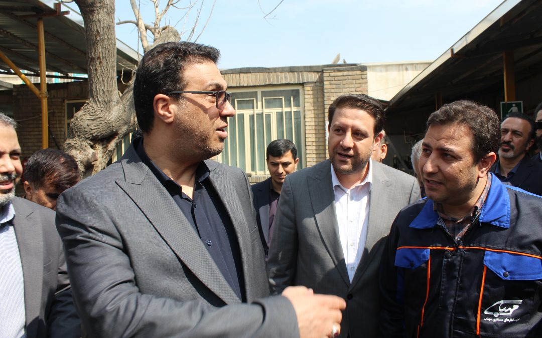 بازدید رئیس سازمان اقتصاد مقاومتی آجا از سایت تعمیراتی شرکت ریلی مهتاب سیر جم