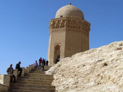۱۴. گنبد عالی ابرکوه